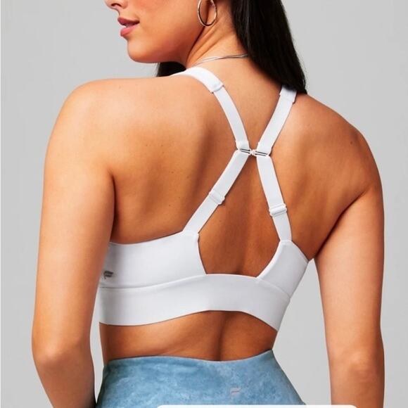 Fabletics Sz S All Day Every Day Adjustable Bra Sports Bra in White NWT - Picture 2 of 16